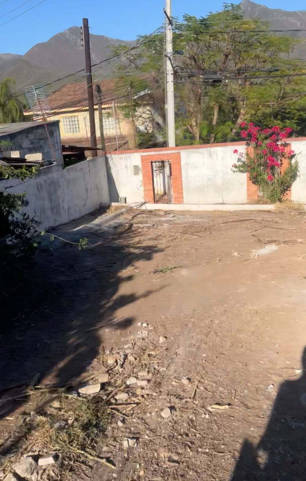 Acceso con arco de ladrillo