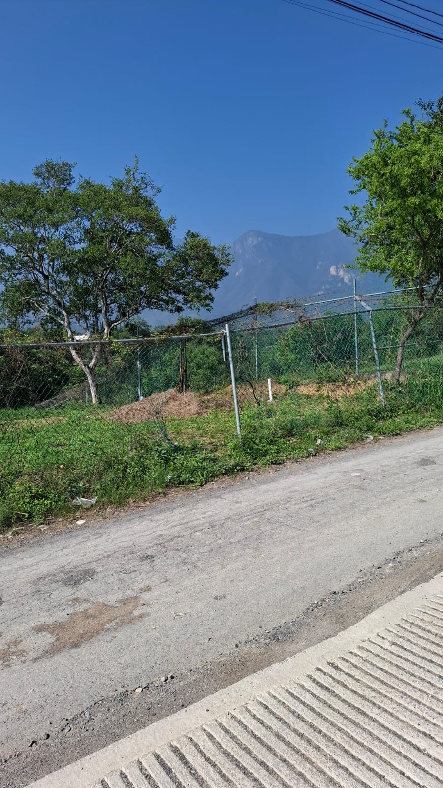 Acceso al terreno